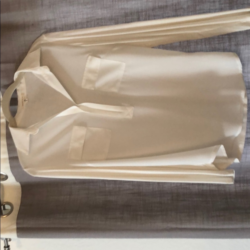 White long sleeve blouse